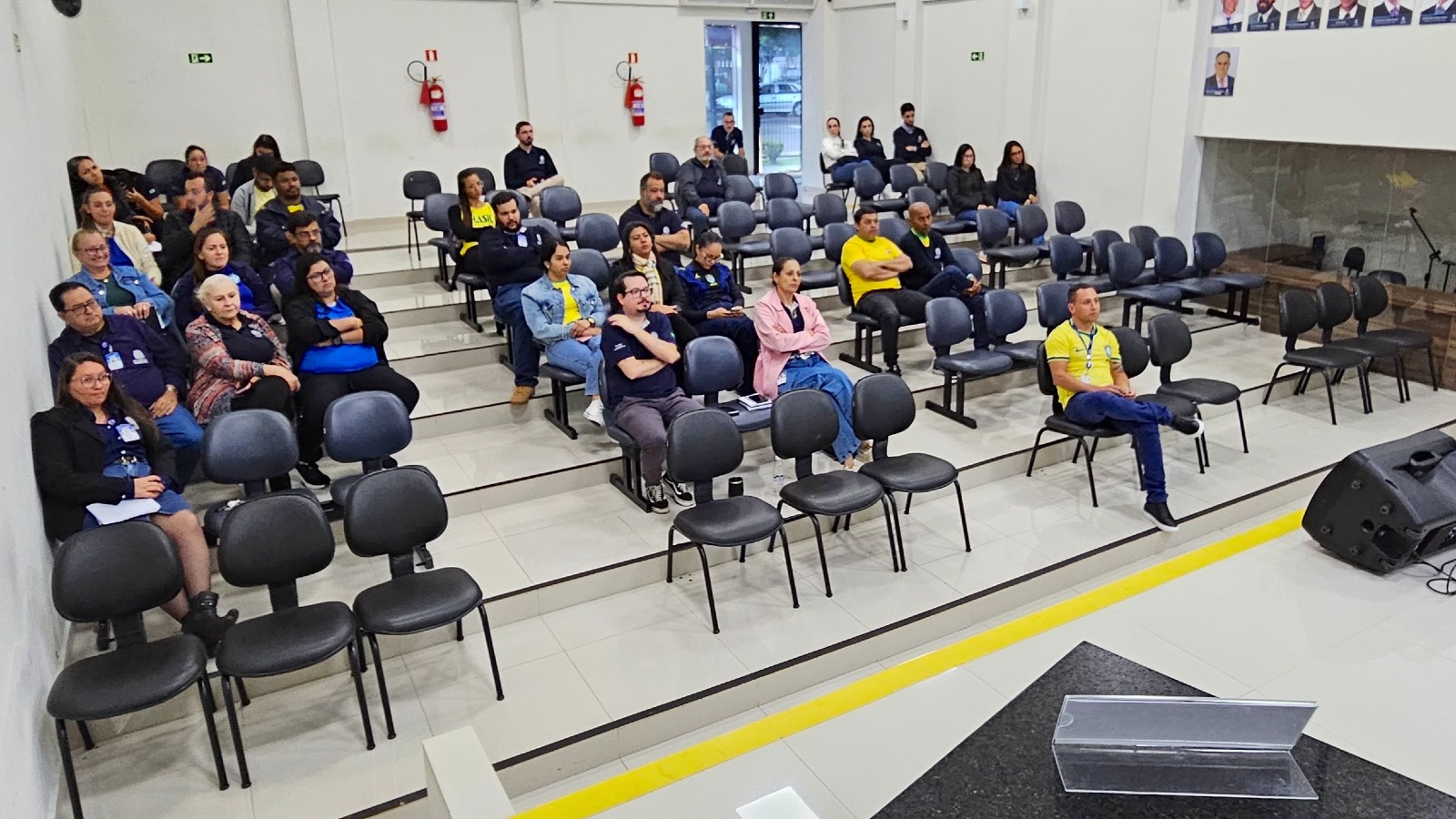 Servidores da Câmara participam de treinamento prático para uso do software OXI
