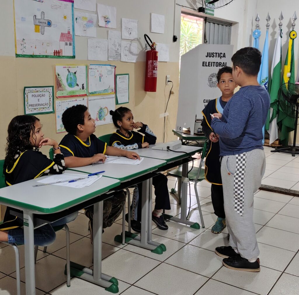 Câmara realiza eleições para o Programa Vereador Mirim